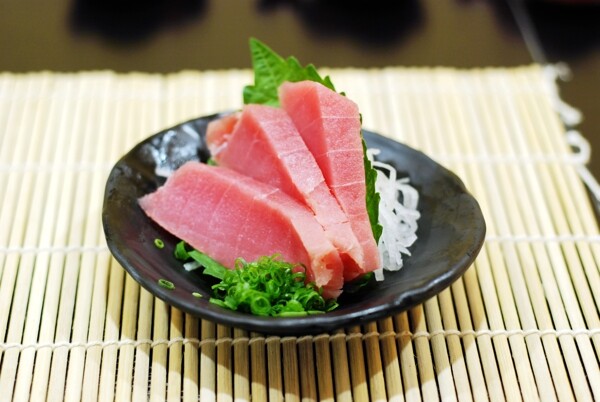 吞拿魚刺身圖片