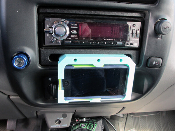 iPhone5WOtterBox案例卡車安裝