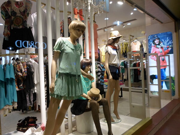 衣店櫥窗圖片