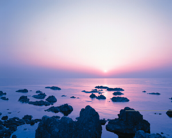 黄昏落日日落礁石逆光