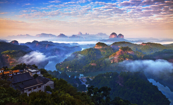 云中遠(yuǎn)山