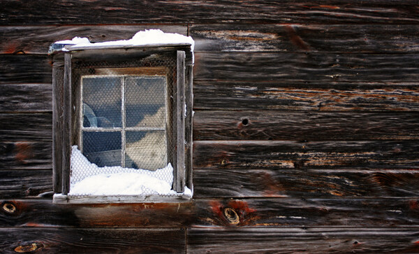 老旧的木制窗户图片