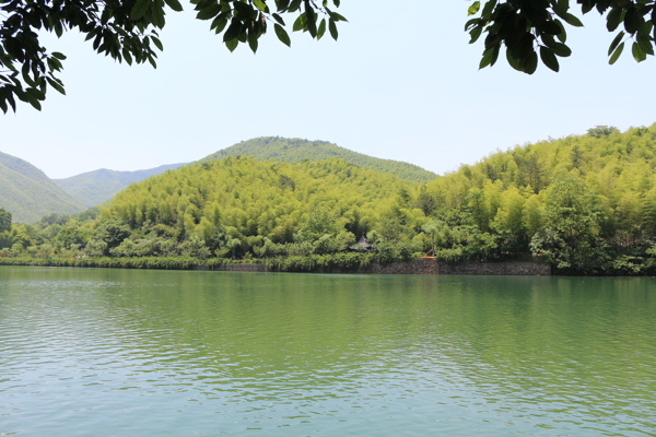 湖山景色