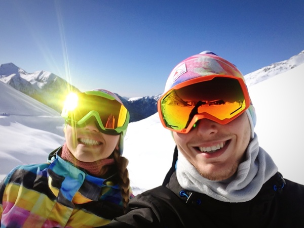 滑雪情侣图片