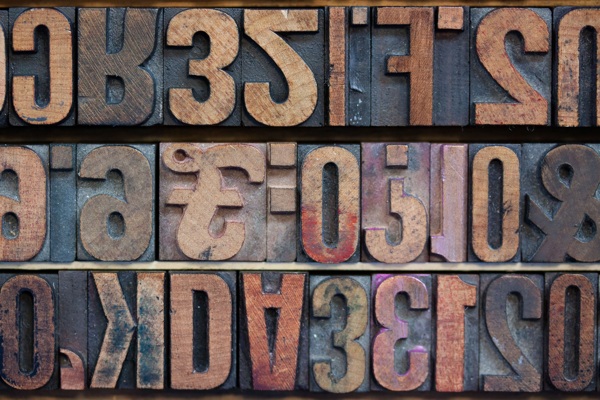 木质字母图片