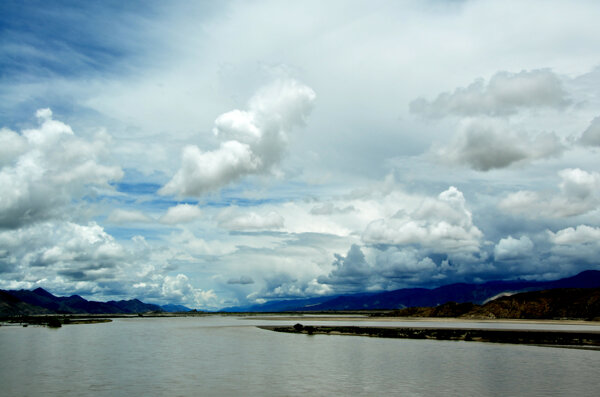 雅鲁藏布江风景