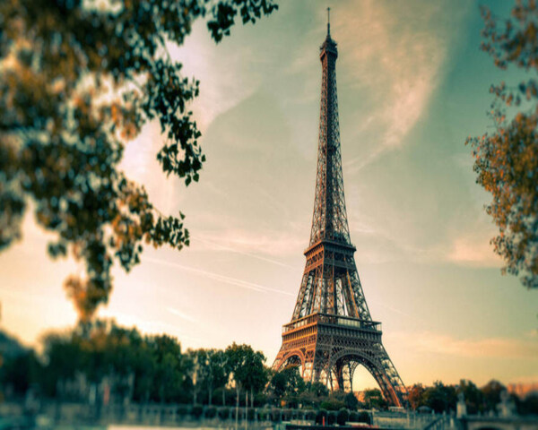 浪漫法国巴黎埃菲尔铁塔