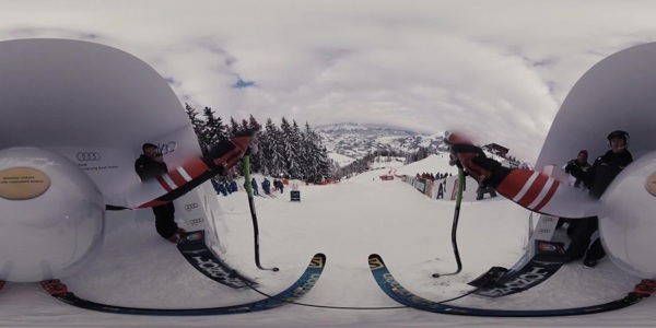 第一视角急速滑雪VR视频