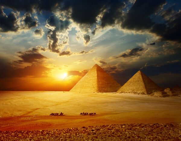 金字塔日落风景图片