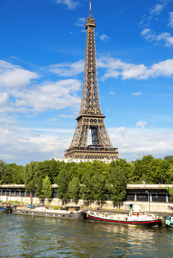 巴黎埃菲尔铁塔景色图片