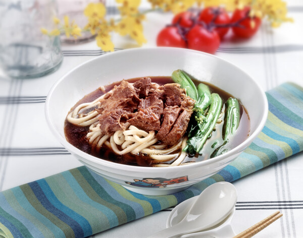 紅燒牛肉面圖片