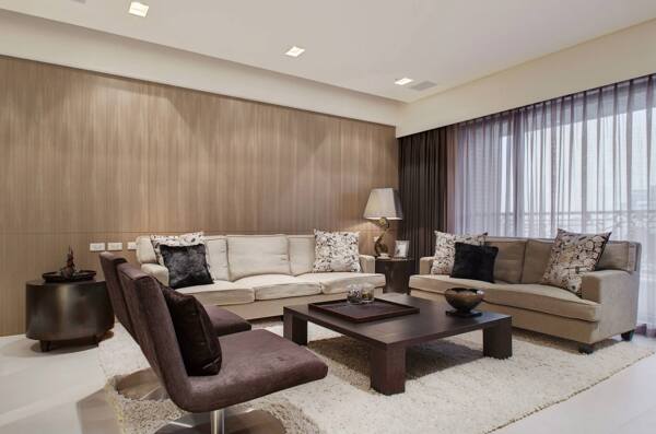 中式雅致客厅浅褐色木制背景墙室内装修