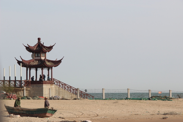 海邊的涼亭