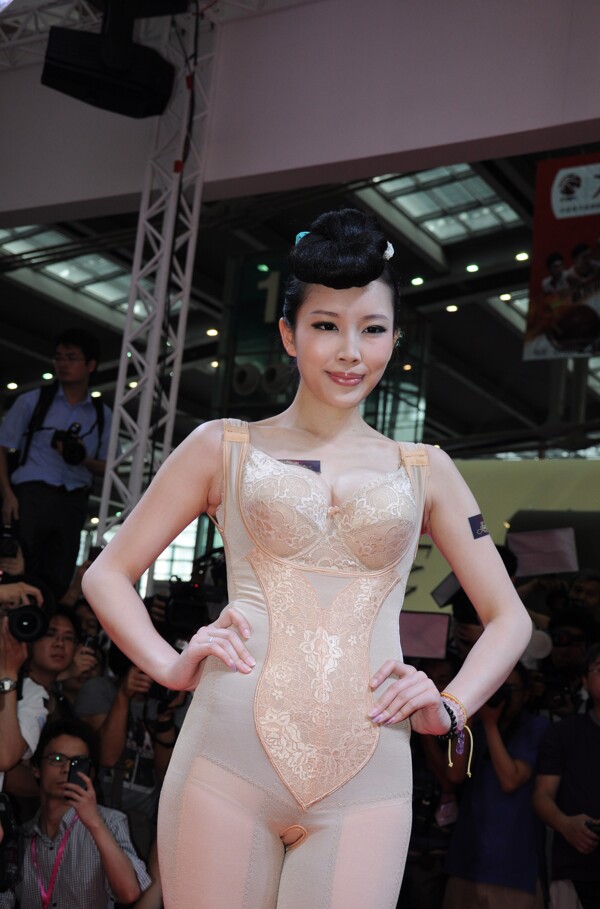 2012深圳內(nèi)衣展圖片