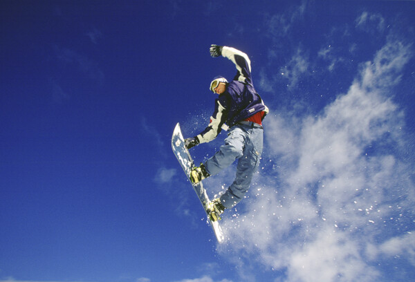 空中飞人滑雪PSD素材图片