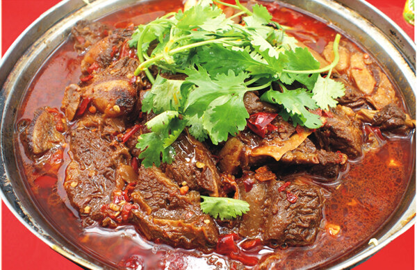 農(nóng)家大鍋黃牛肉圖片