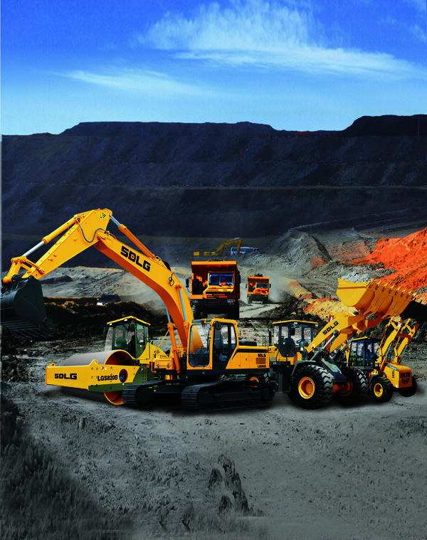 煤矿山工程机械产品合影图片