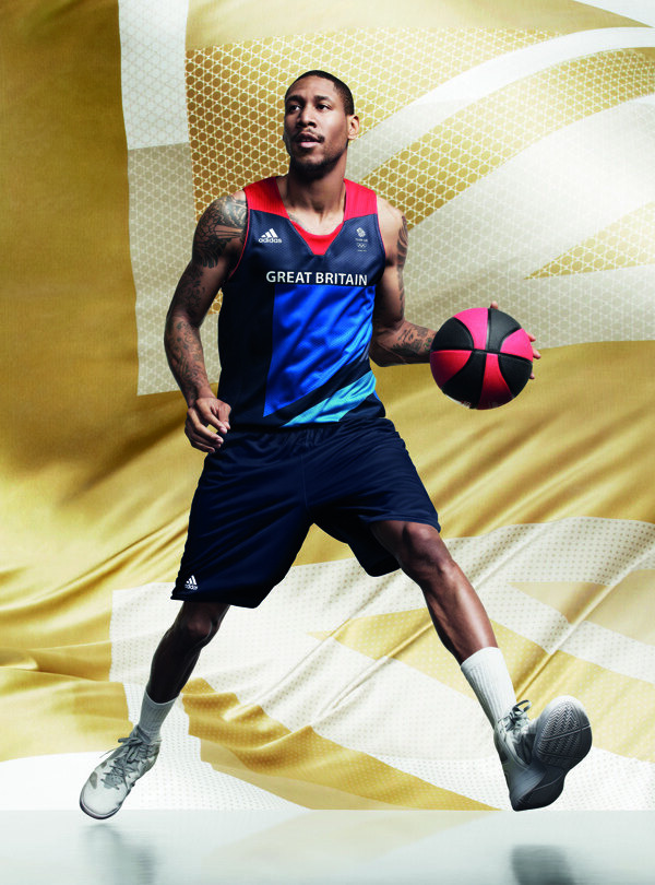 ADIDAS英国队奥运装备展示篮球平面广告图片