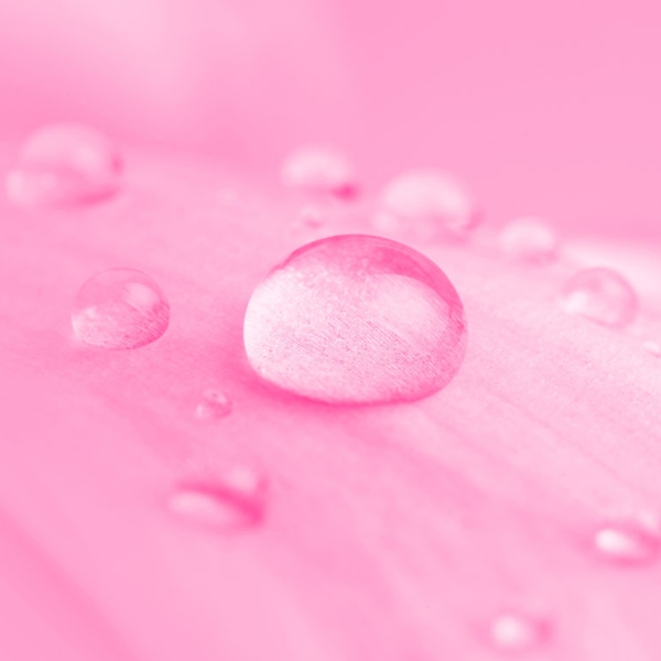 粉色唯美水滴背景图