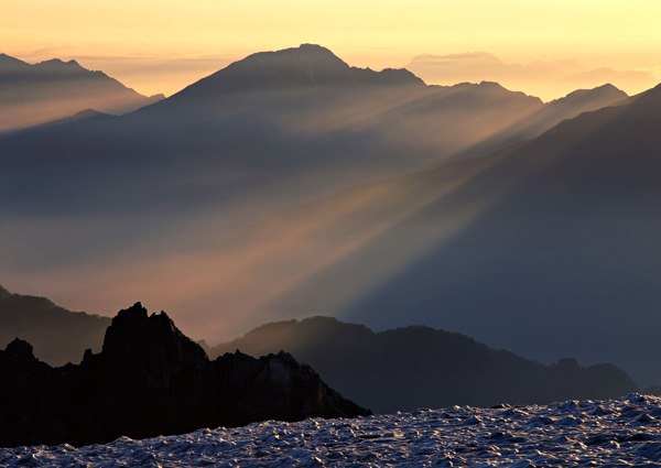 高山日出