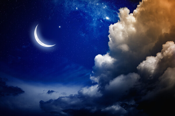 夜空里的月亮与星星