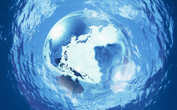 水中地球桌面背景图片