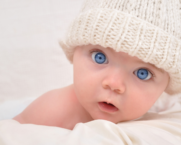 蓝眼睛的可爱宝宝图片