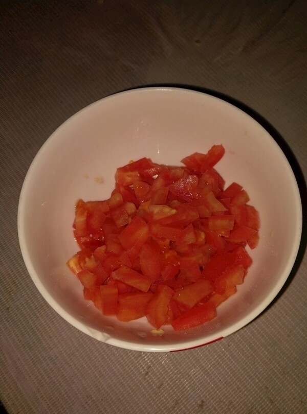 碗里的西红柿
