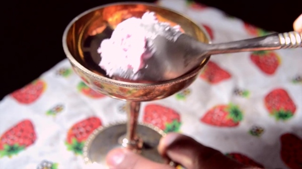 实拍夏季冰淇淋甜点视频