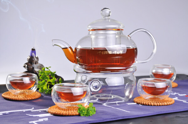 传统茶水红茶