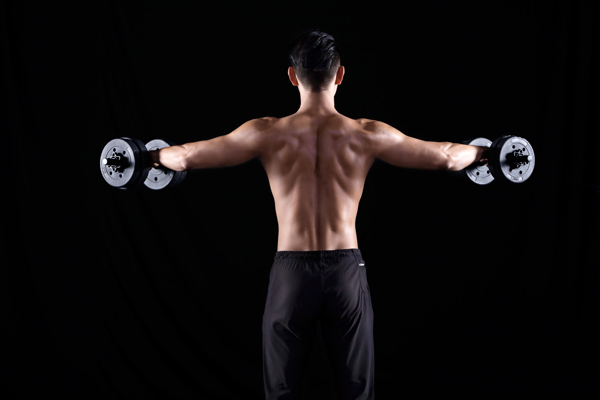 运动健身哑铃后背肌肉海报素材图片