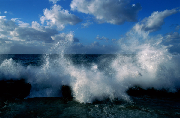 海浪图片