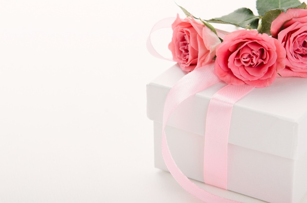 粉色玫瑰礼盒背景