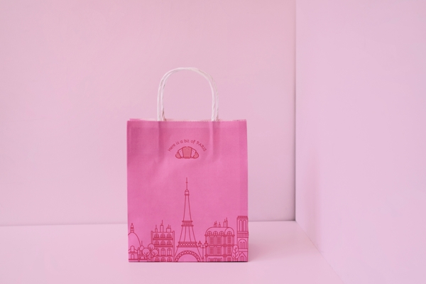 粉色购物袋样机模板