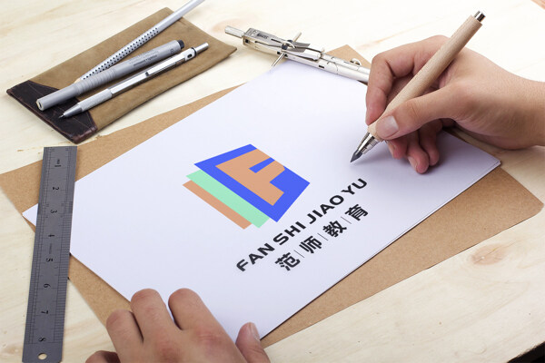 学校教育LOGO