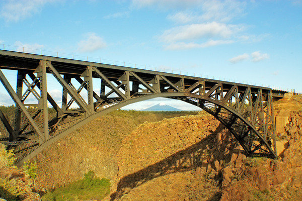 弯河铁路桥