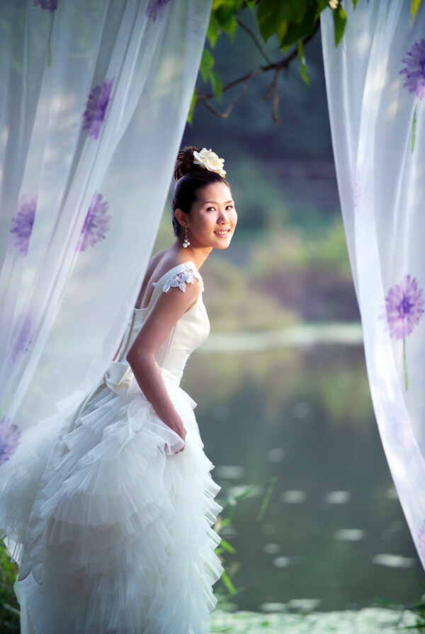 婚纱摄影样片美丽新娘图片