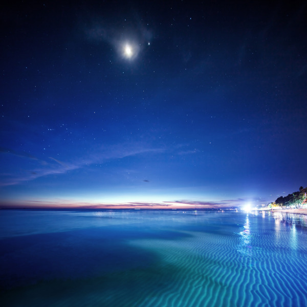 海沙滩夜景图片