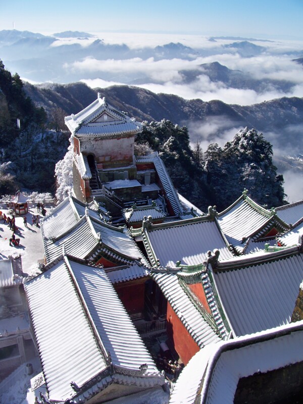 武当山雪景图片