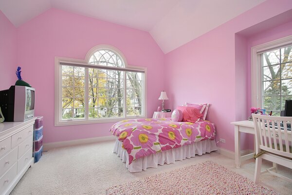 粉色可爱儿童房装修图片