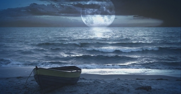 月亮下的小船