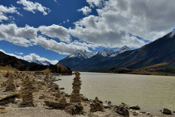 然乌湖风景