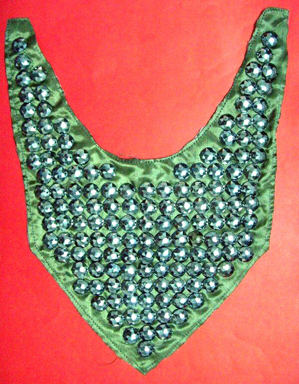 珠片领边领花装饰时尚衣领绿色免费素材