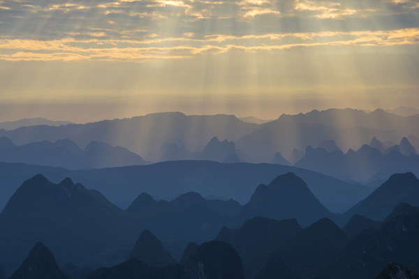 广西桂林尧山风景