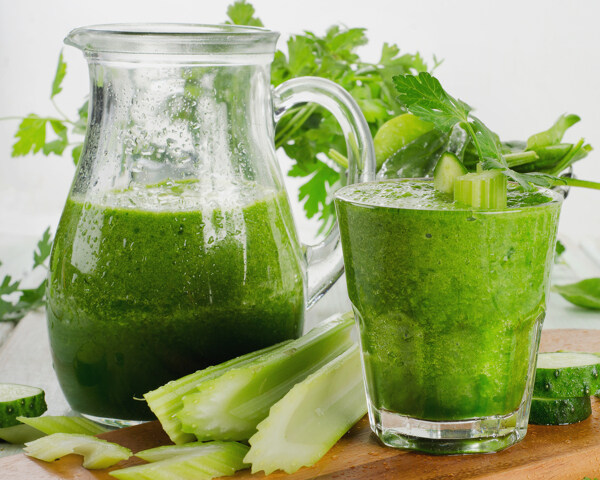 绿色蔬菜汁图片
