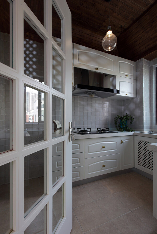 极简风格厨房移门装饰设计效果图