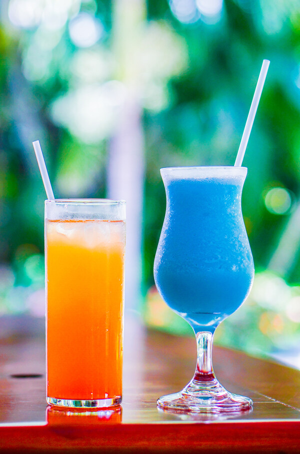 蓝莓与橙汁果汁图片