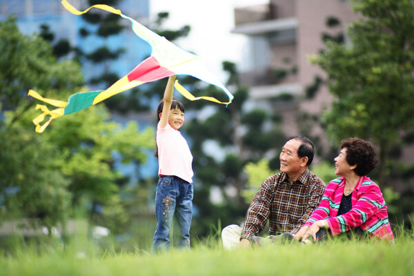 家庭人物图片