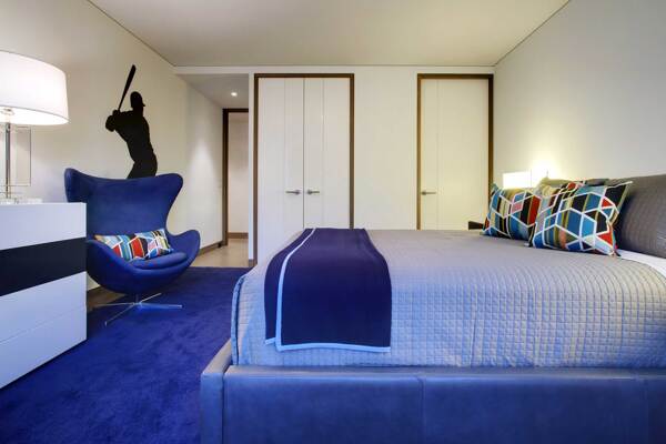 欧美风卧室蓝色地毯设计效果图