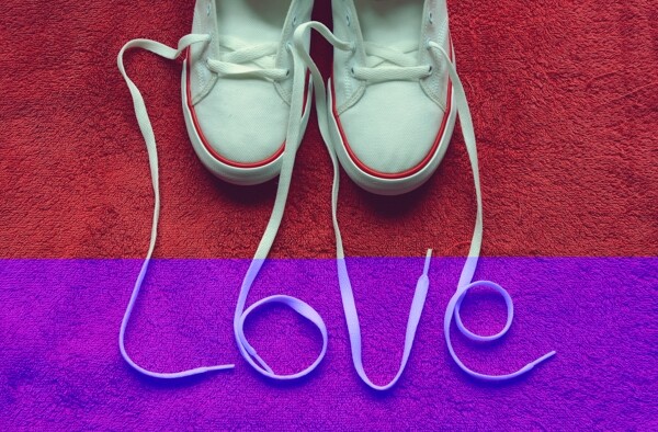 爱情故事运动鞋图片
